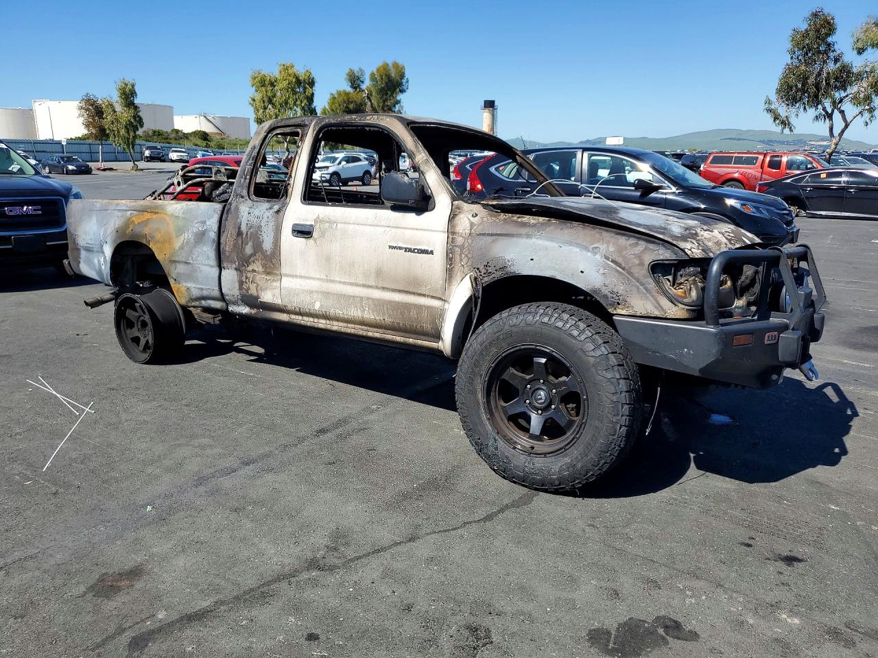 2002 TOYOTA TACOMA