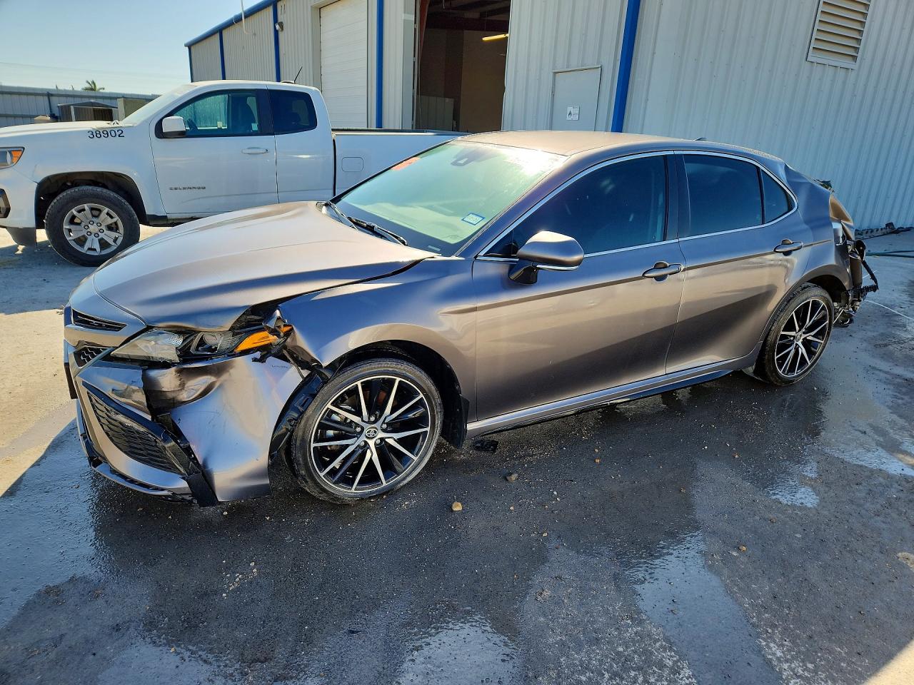 2024 TOYOTA CAMRY