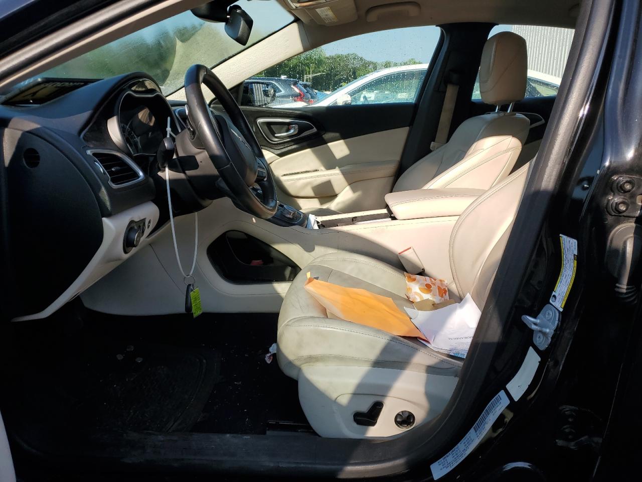 2015 CHRYSLER 200