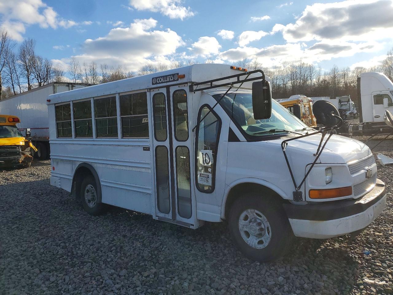 2007 COLLINS BUS