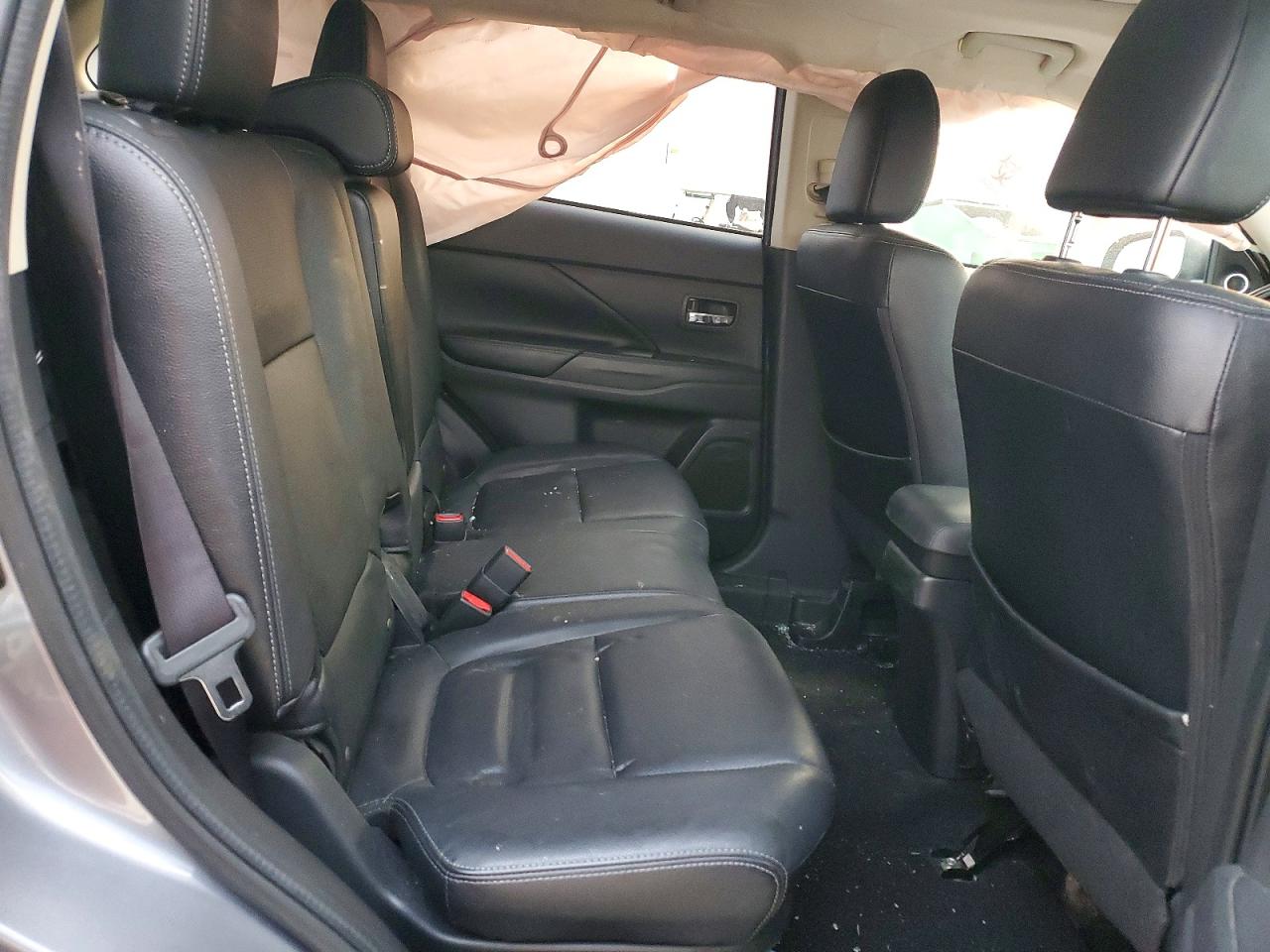2017 MITSUBISHI OUTLANDER