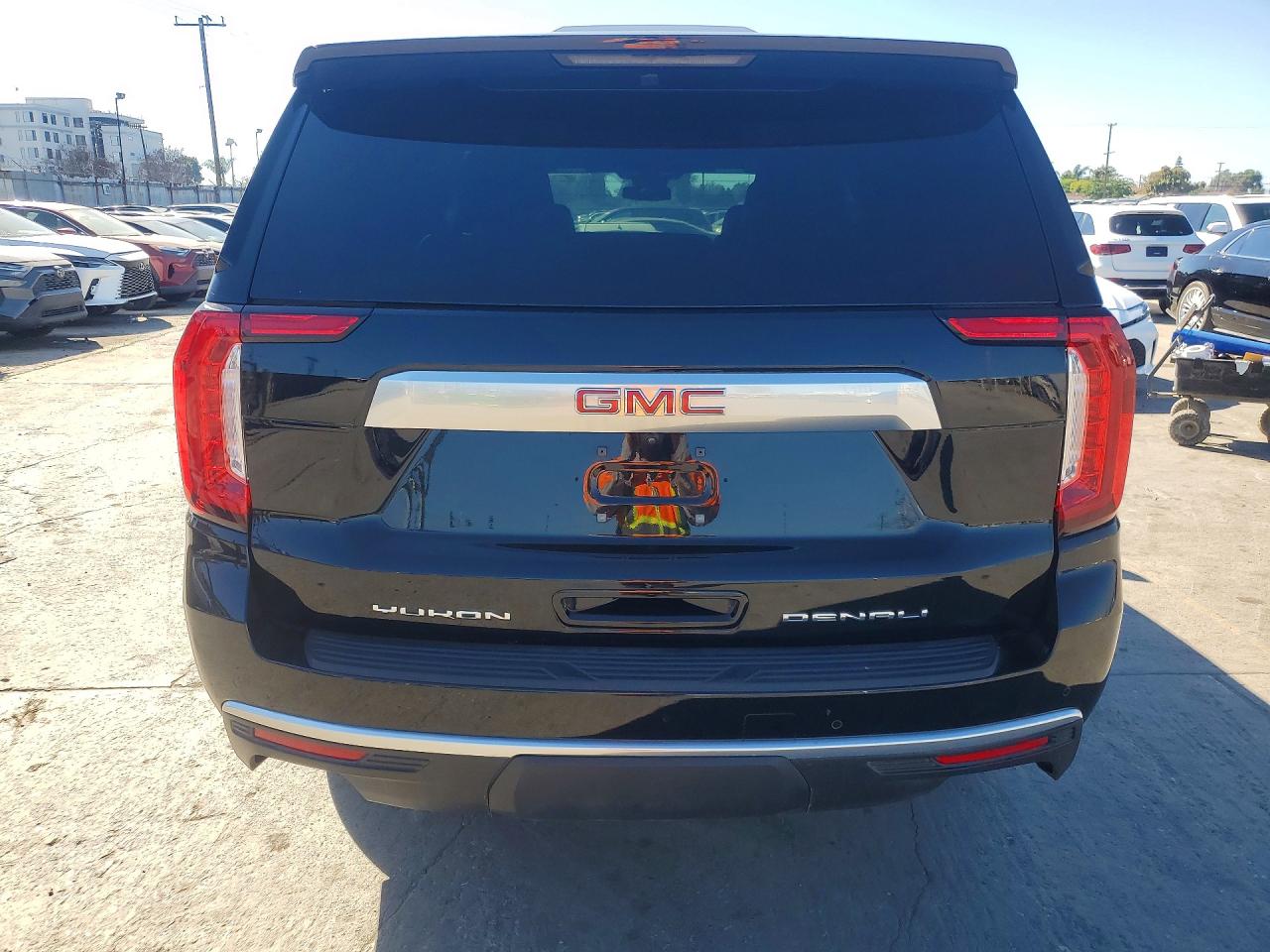 2022 GMC YUKON