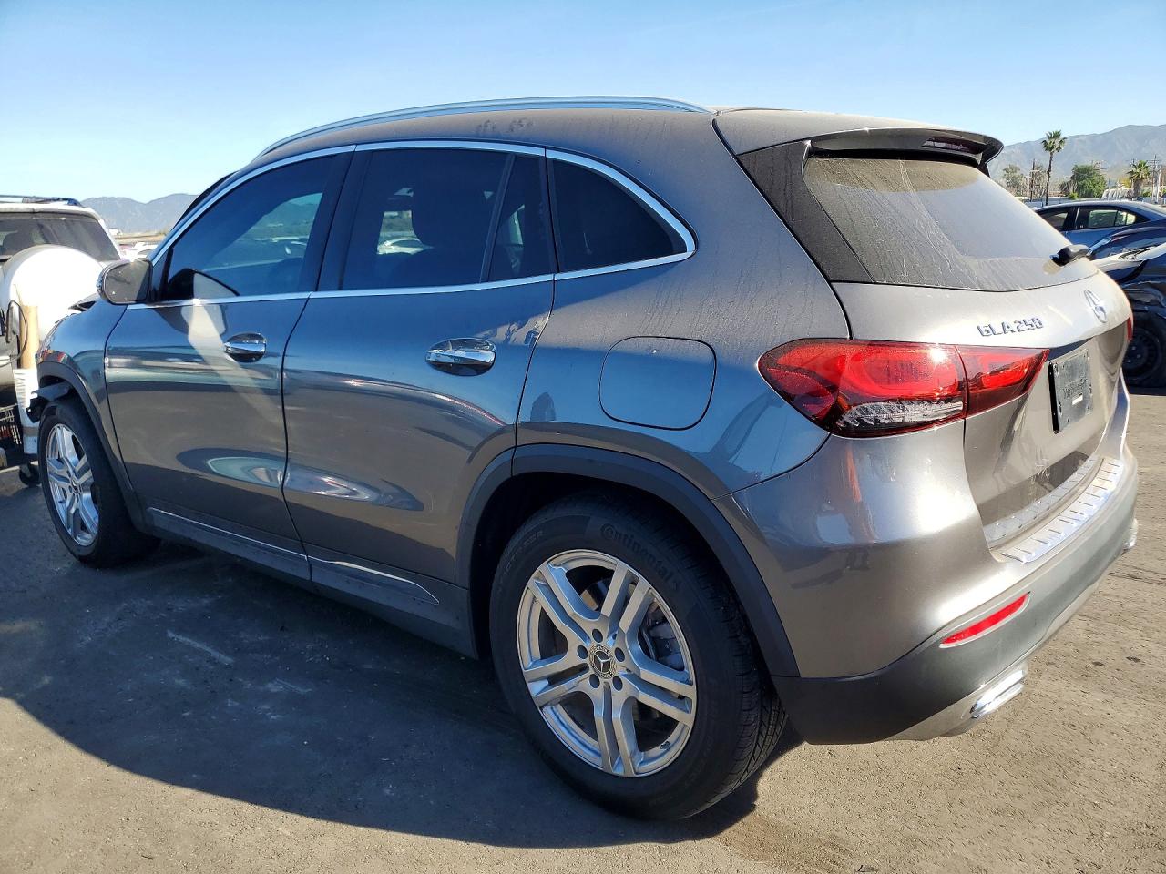 2021 MERCEDES-BENZ GLA-CLASS