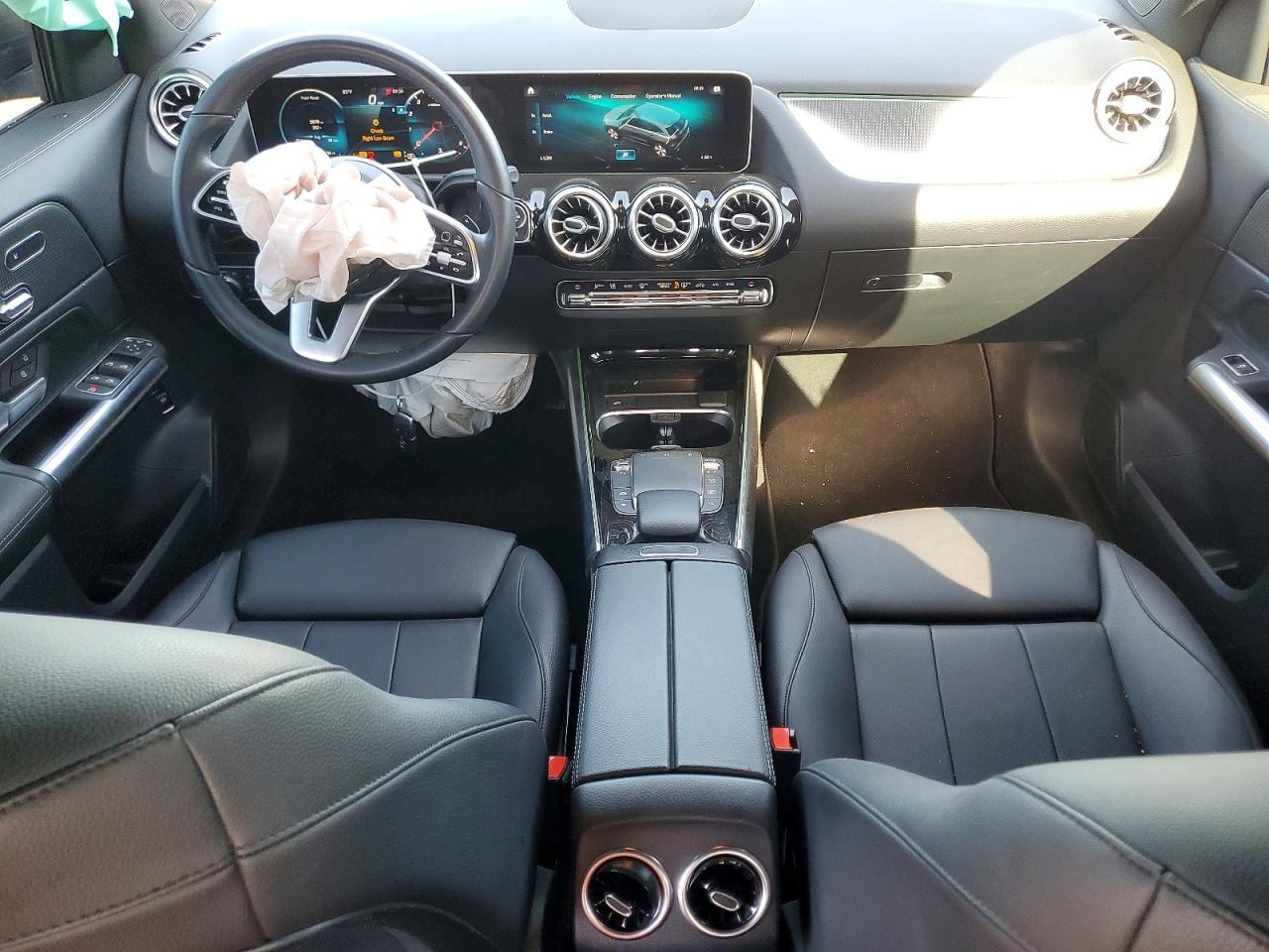 2021 MERCEDES-BENZ GLA-CLASS