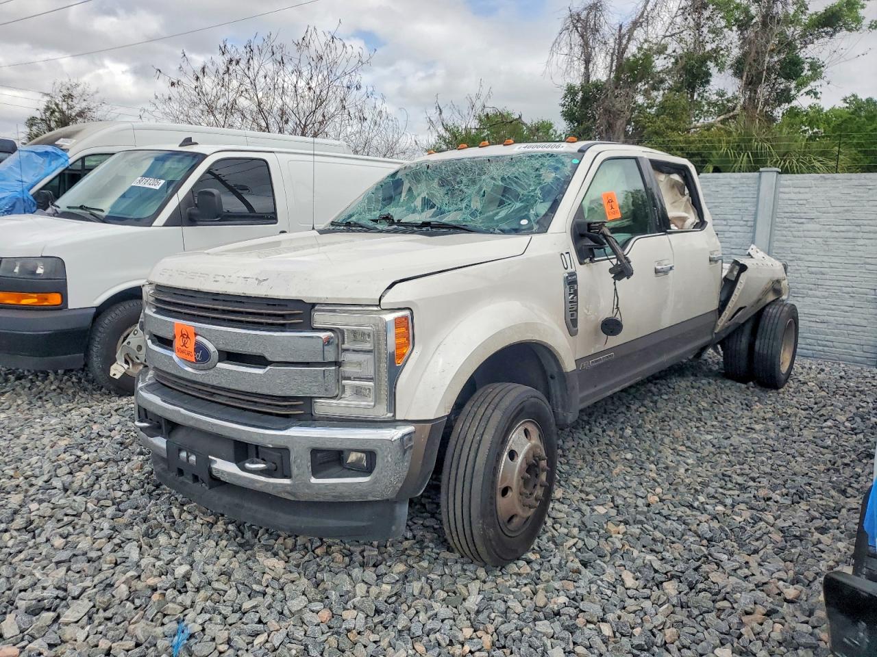 2017 FORD F450
