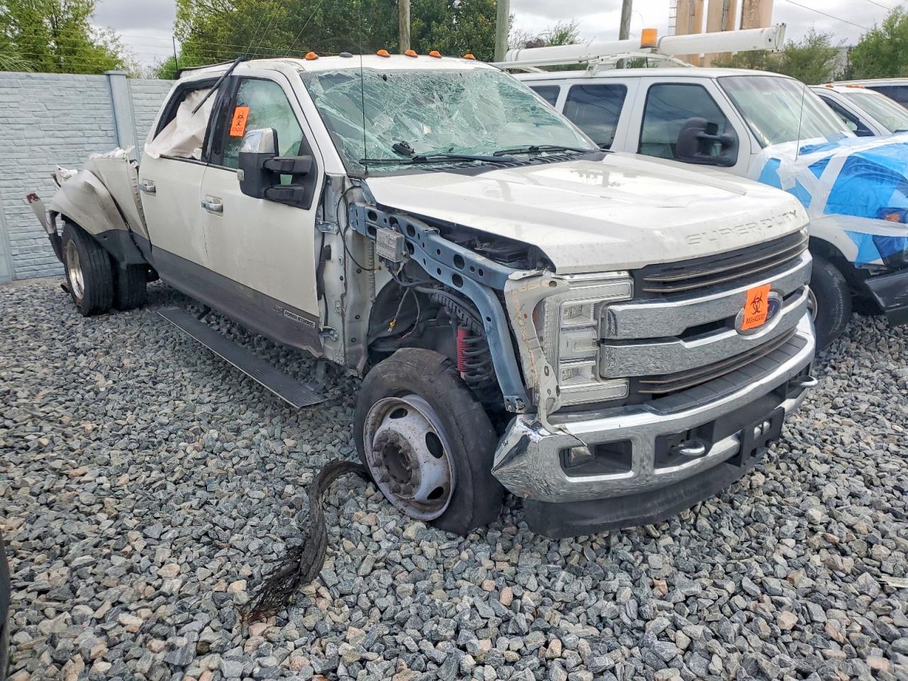 2017 FORD F450