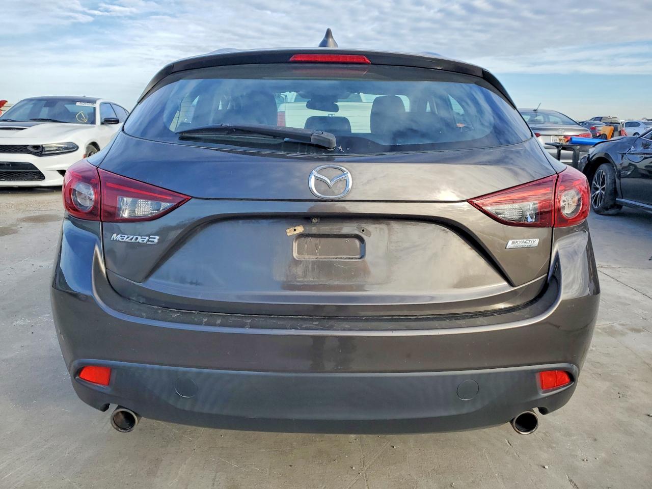 2014 MAZDA 3