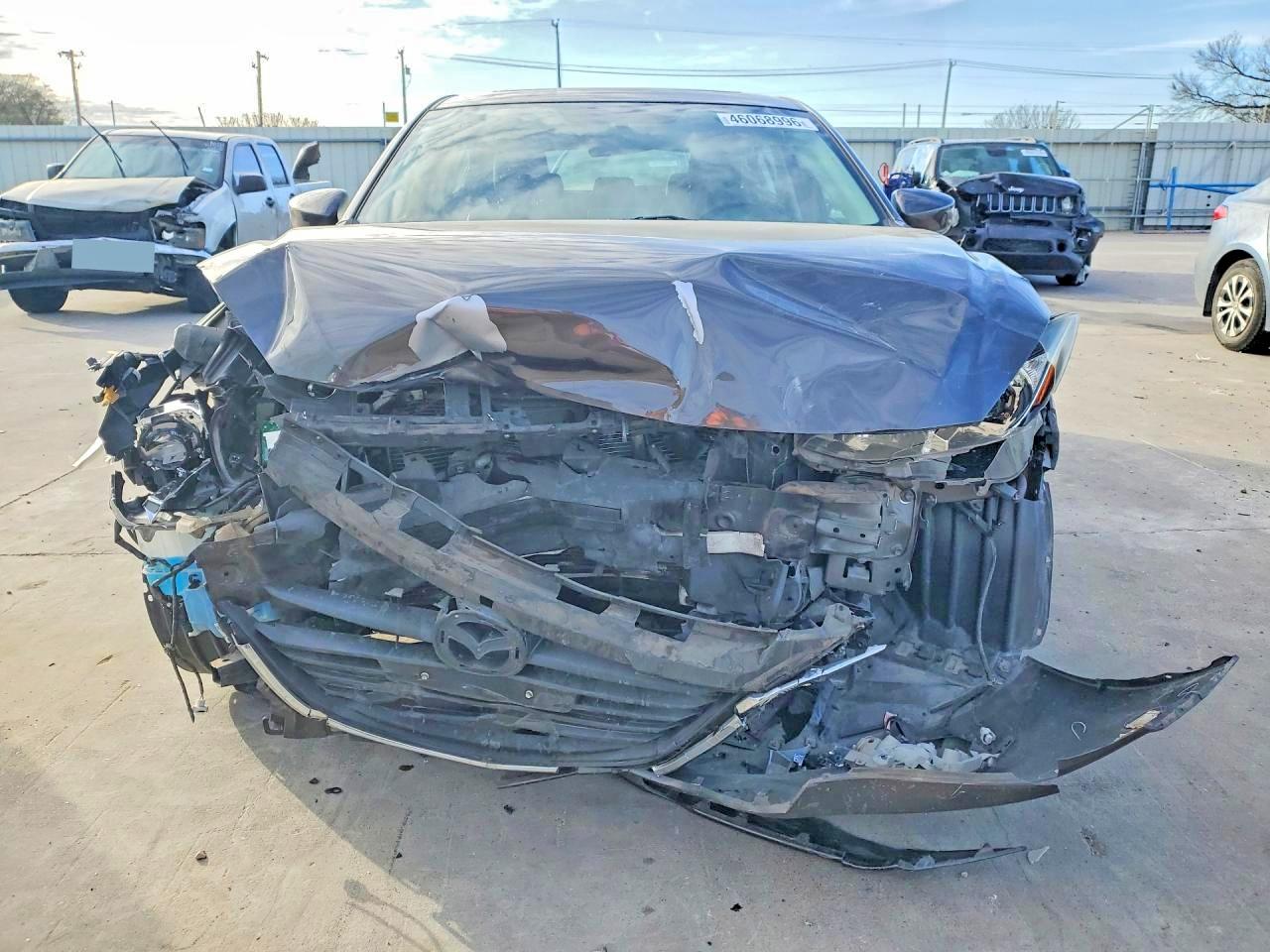 2014 MAZDA 3