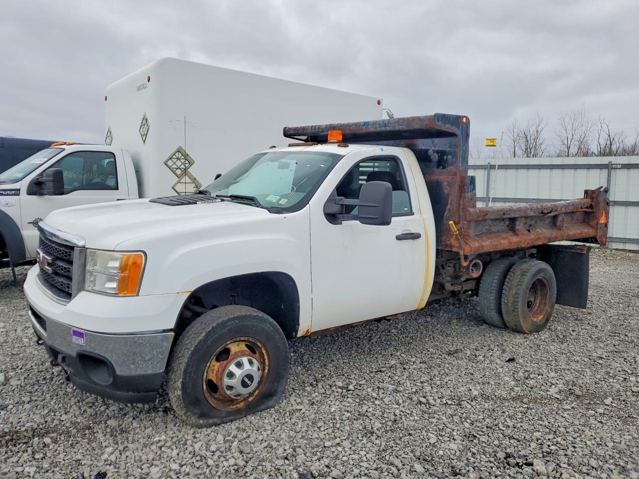2013 GMC SIERRA
