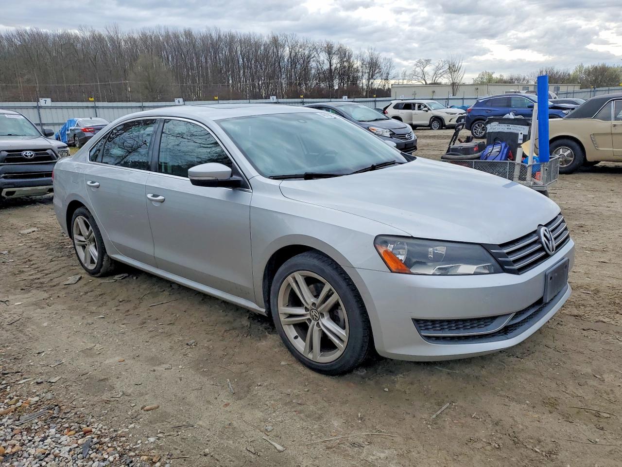 2014 VOLKSWAGEN PASSAT