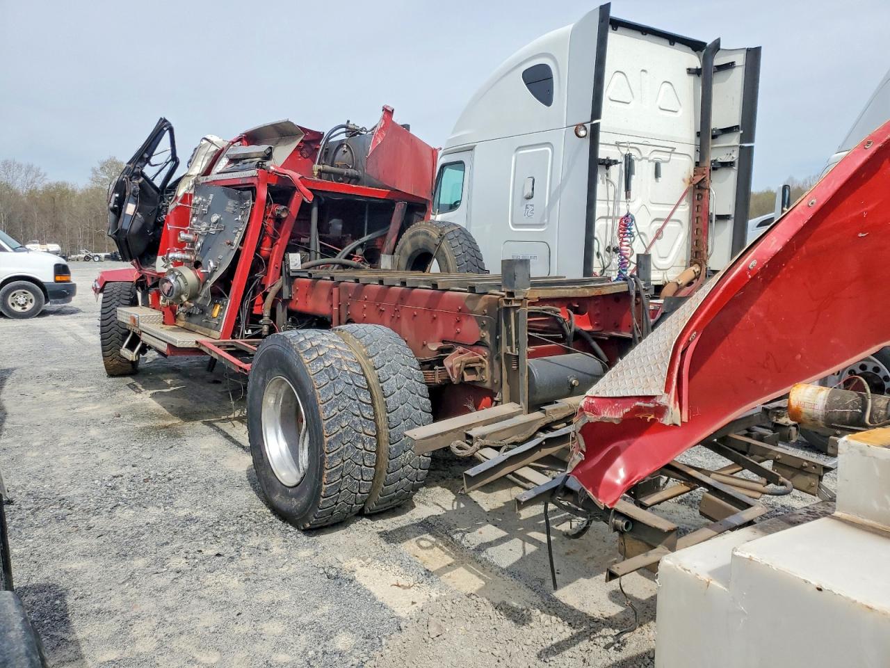 1999 INTERNATIONAL 4000 SERIE