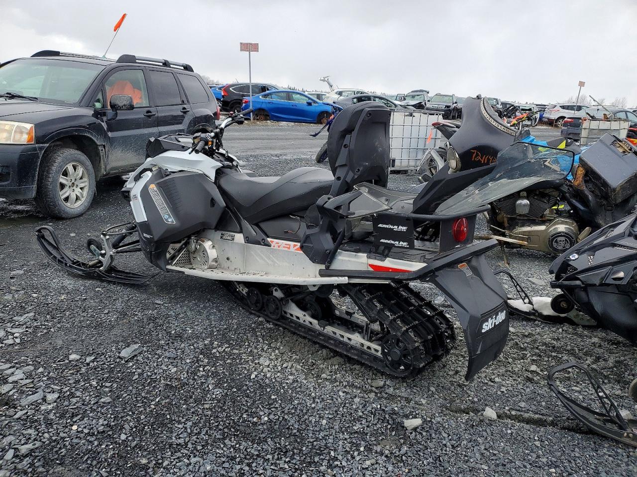 2020 SKIDOO 900 GRAND