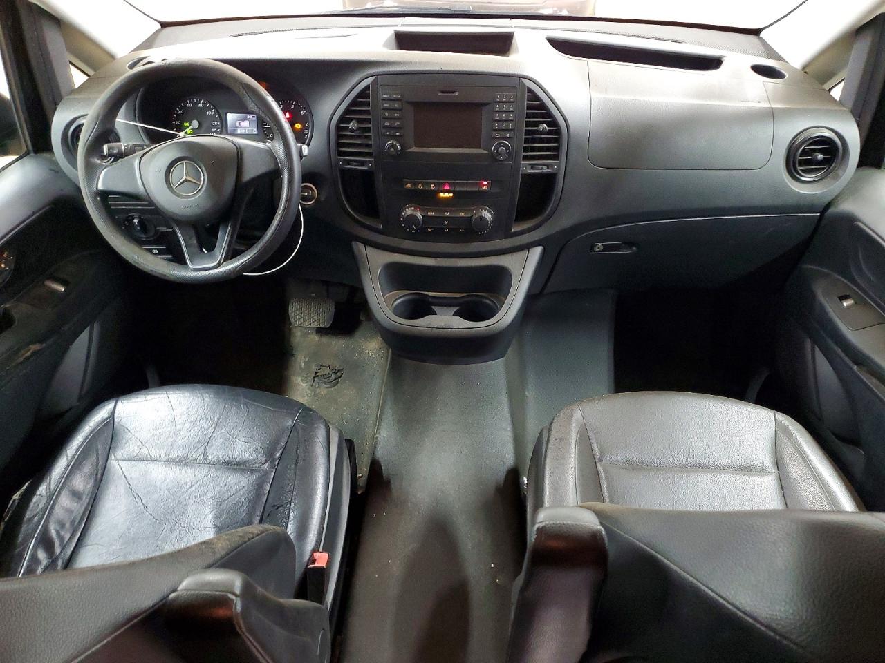 2017 MERCEDES-BENZ METRIS