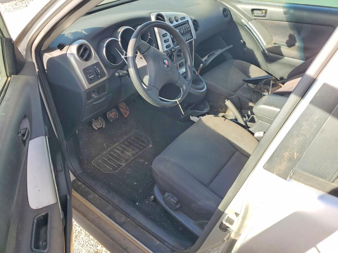 2004 PONTIAC VIBE