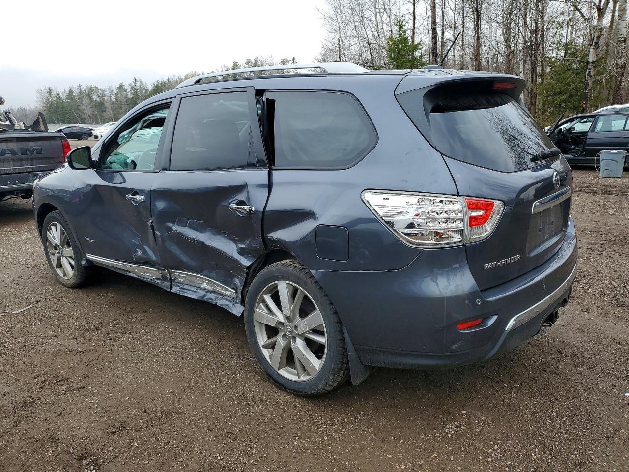 2014 NISSAN PATHFINDER
