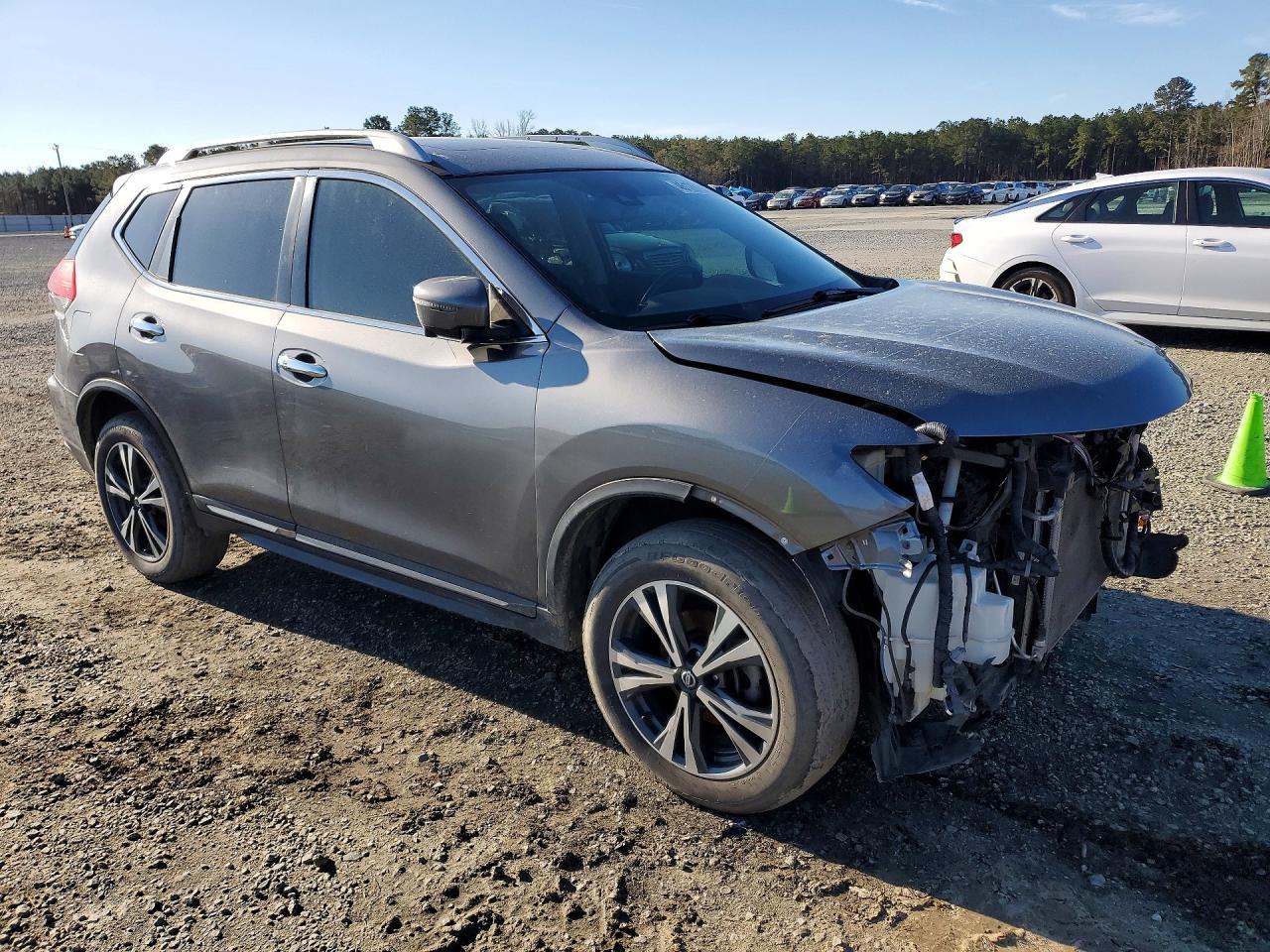 2017 NISSAN ROGUE
