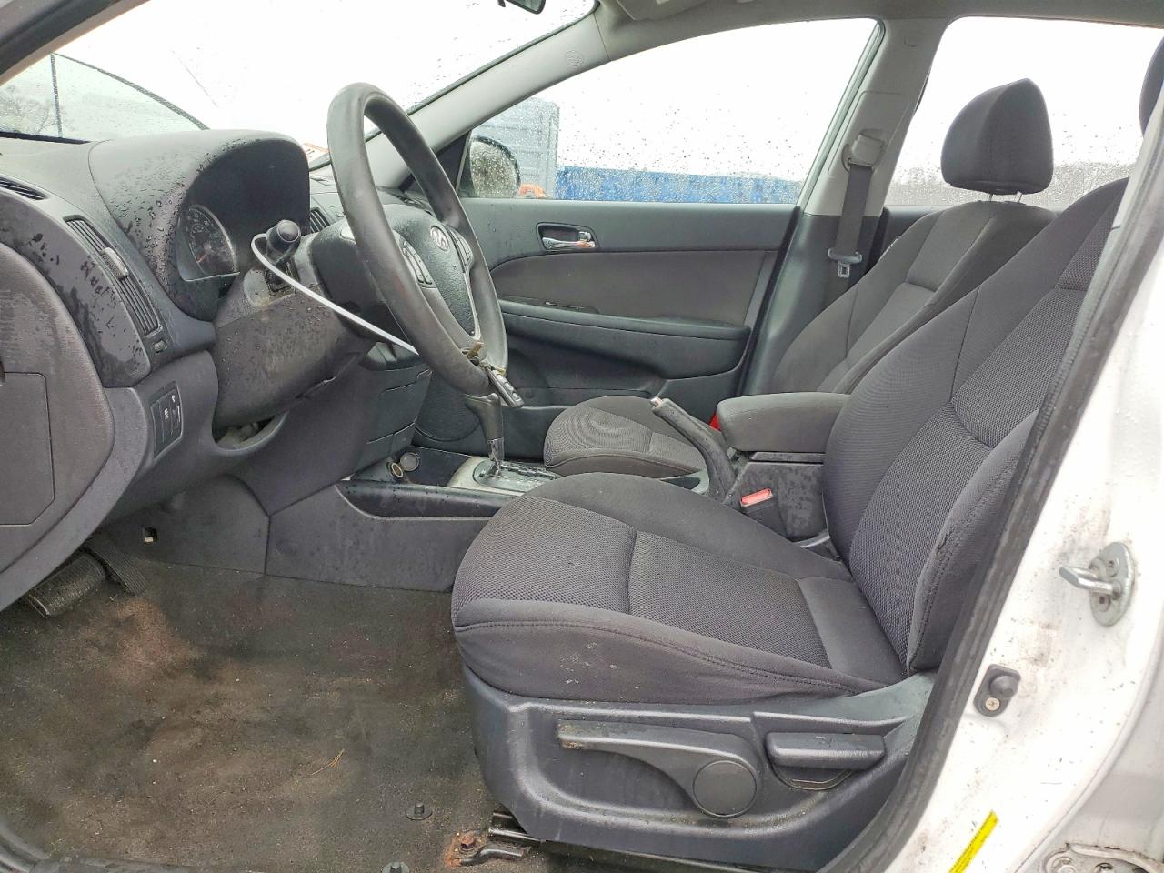 2012 HYUNDAI ELANTRA