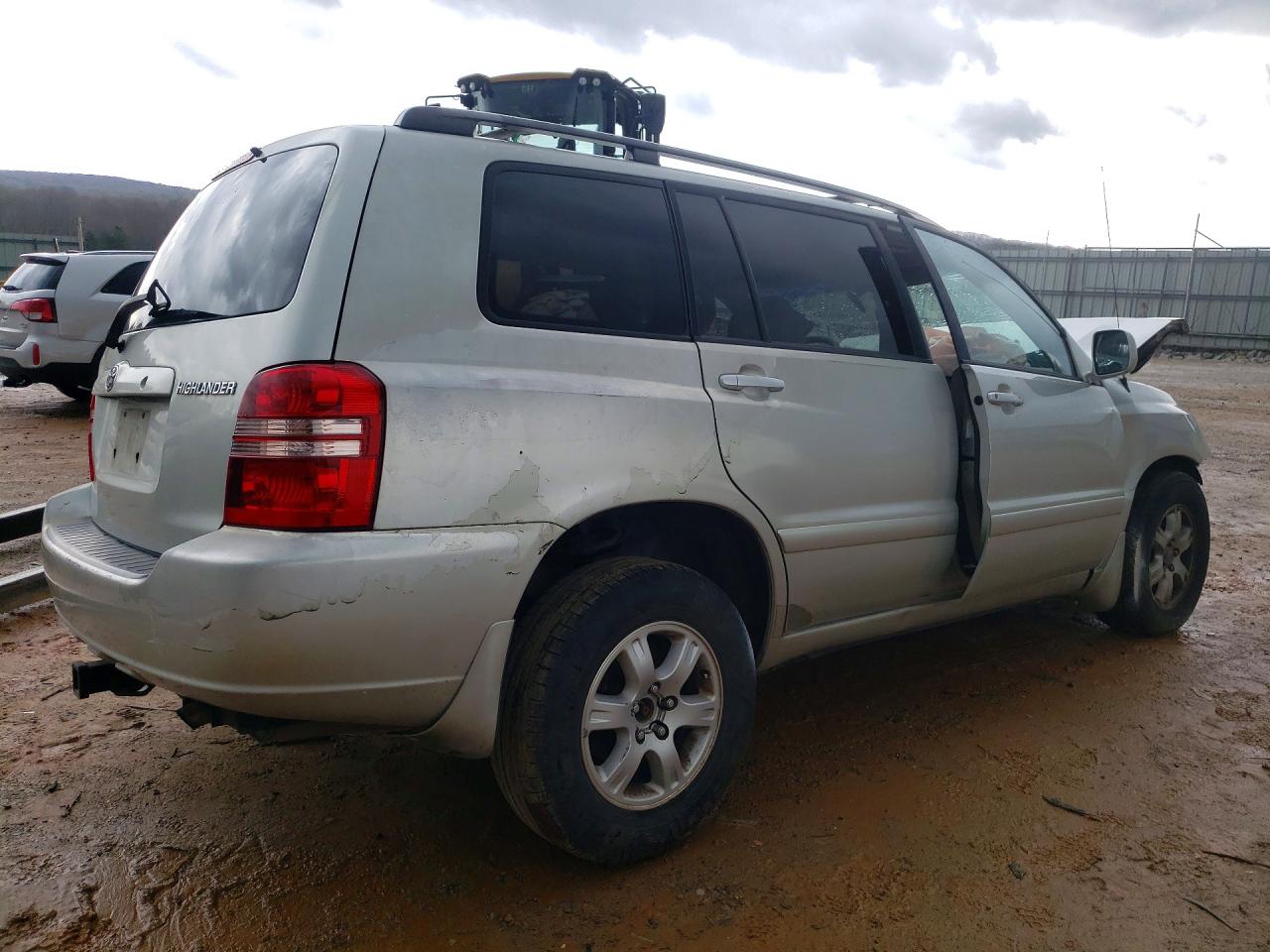 2003 TOYOTA HIGHLANDER