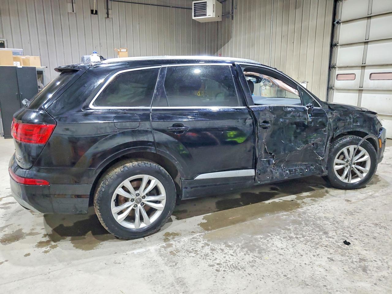 2017 AUDI Q7