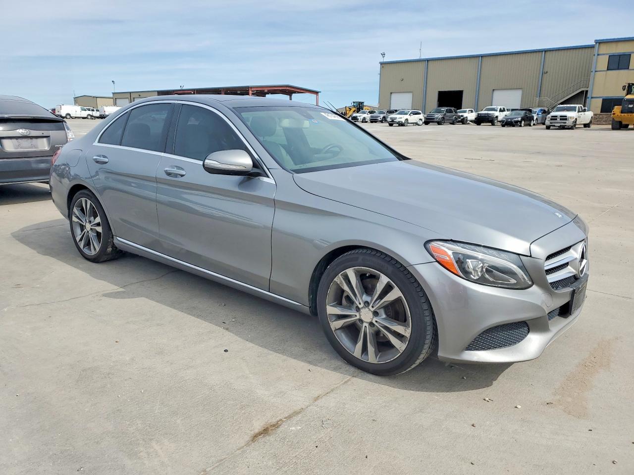 2015 MERCEDES-BENZ C-CLASS