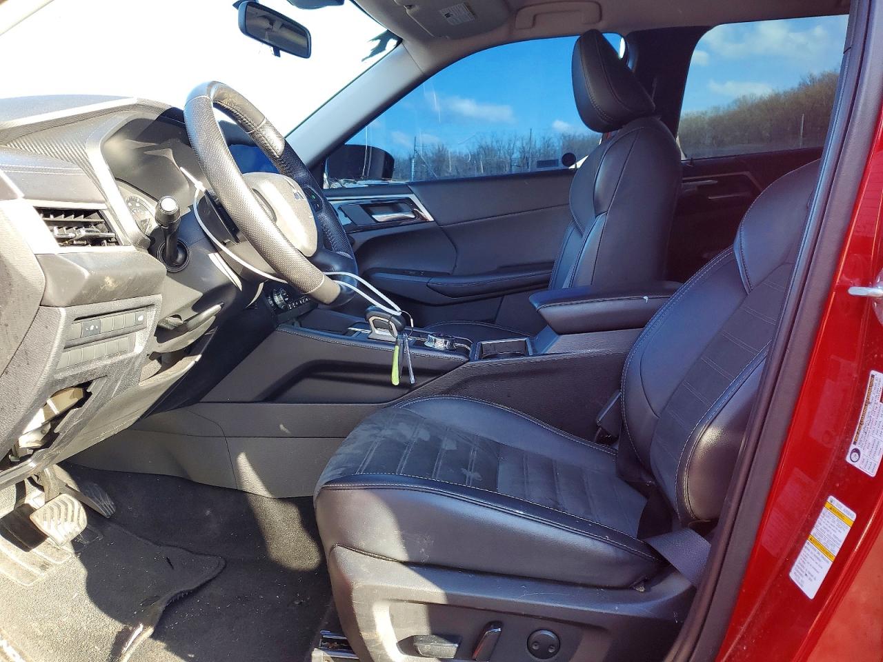 2024 MITSUBISHI OUTLANDER