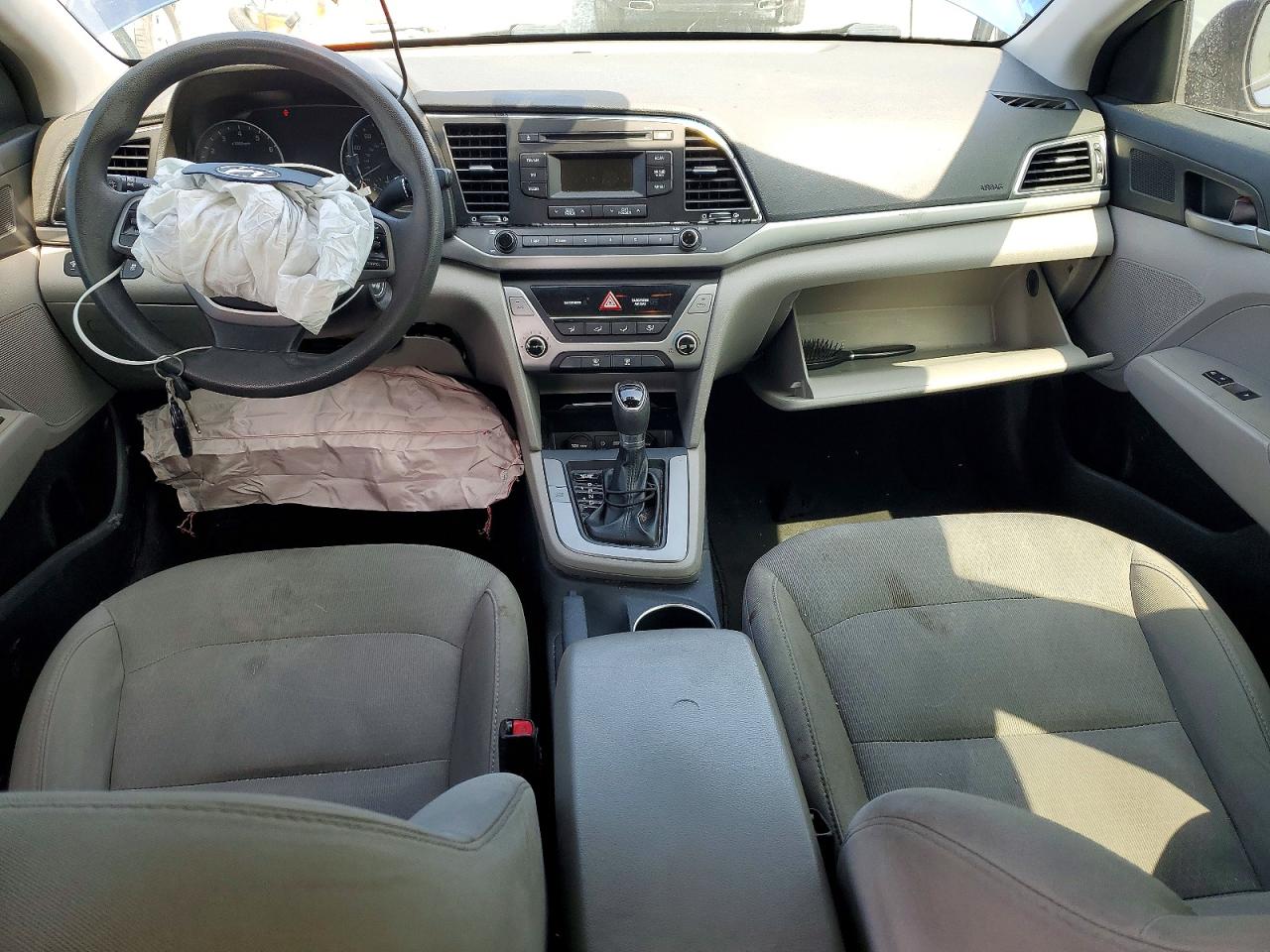 2017 HYUNDAI ELANTRA