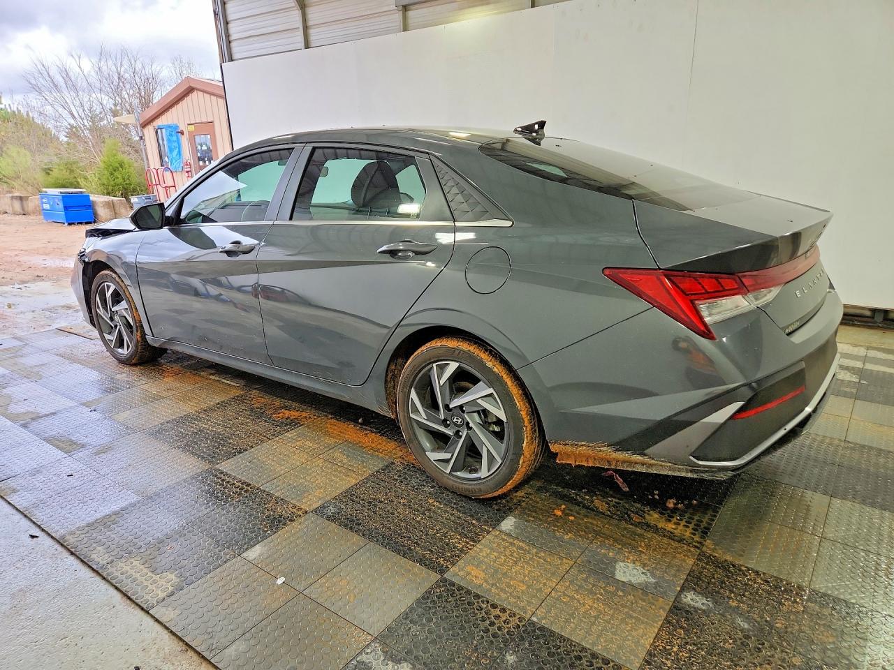 2024 HYUNDAI ELANTRA