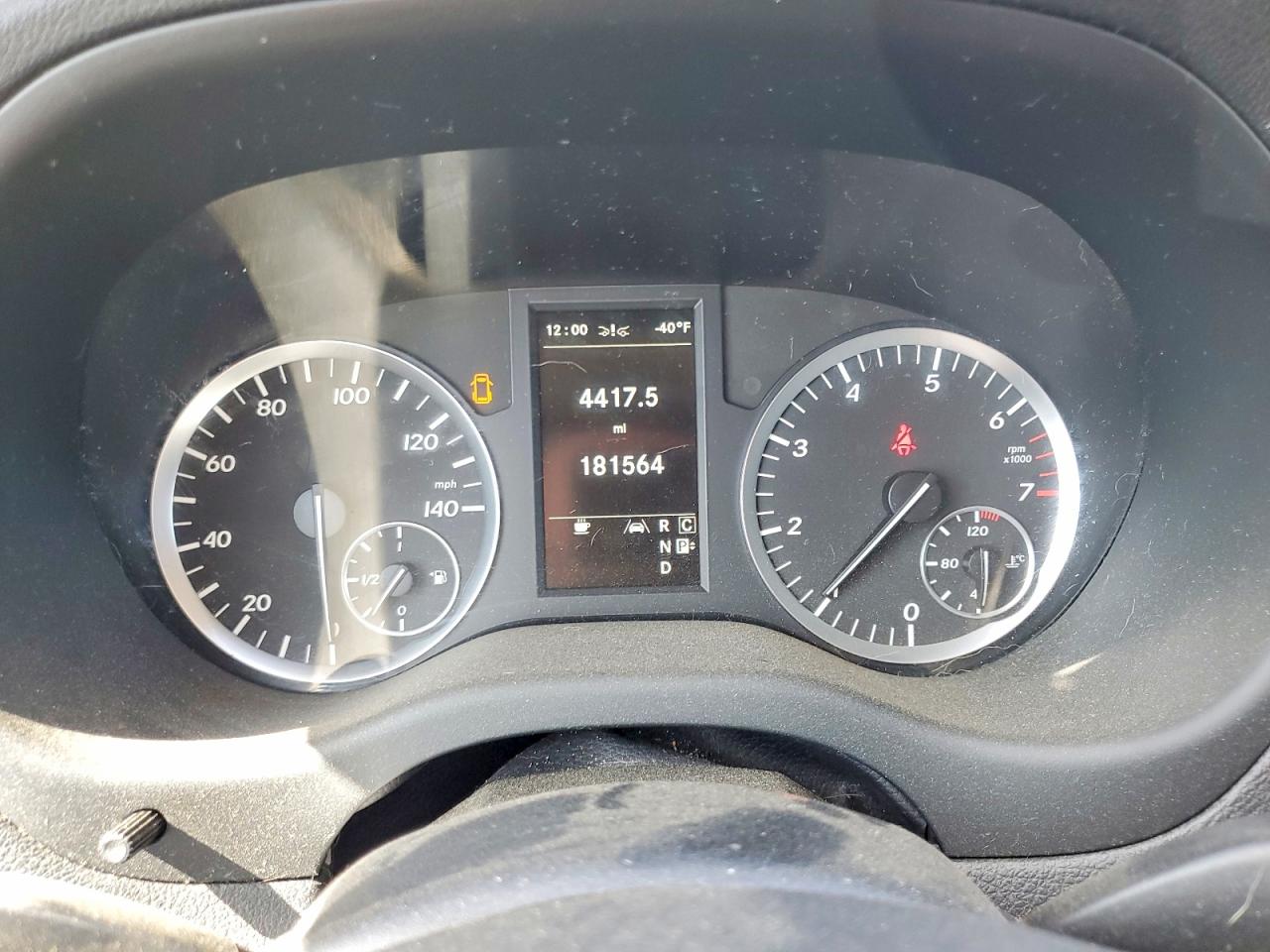 2019 MERCEDES BENZ METRIS