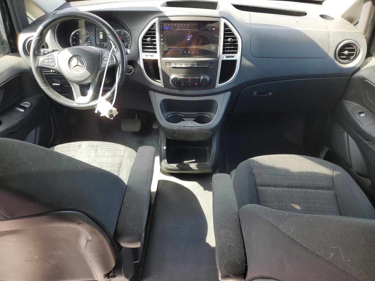 2019 MERCEDES BENZ METRIS