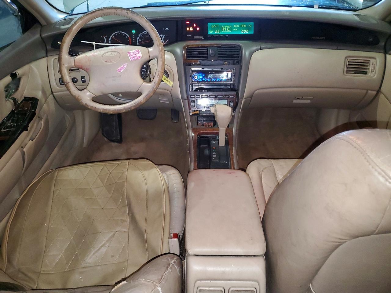 2001 TOYOTA AVALON