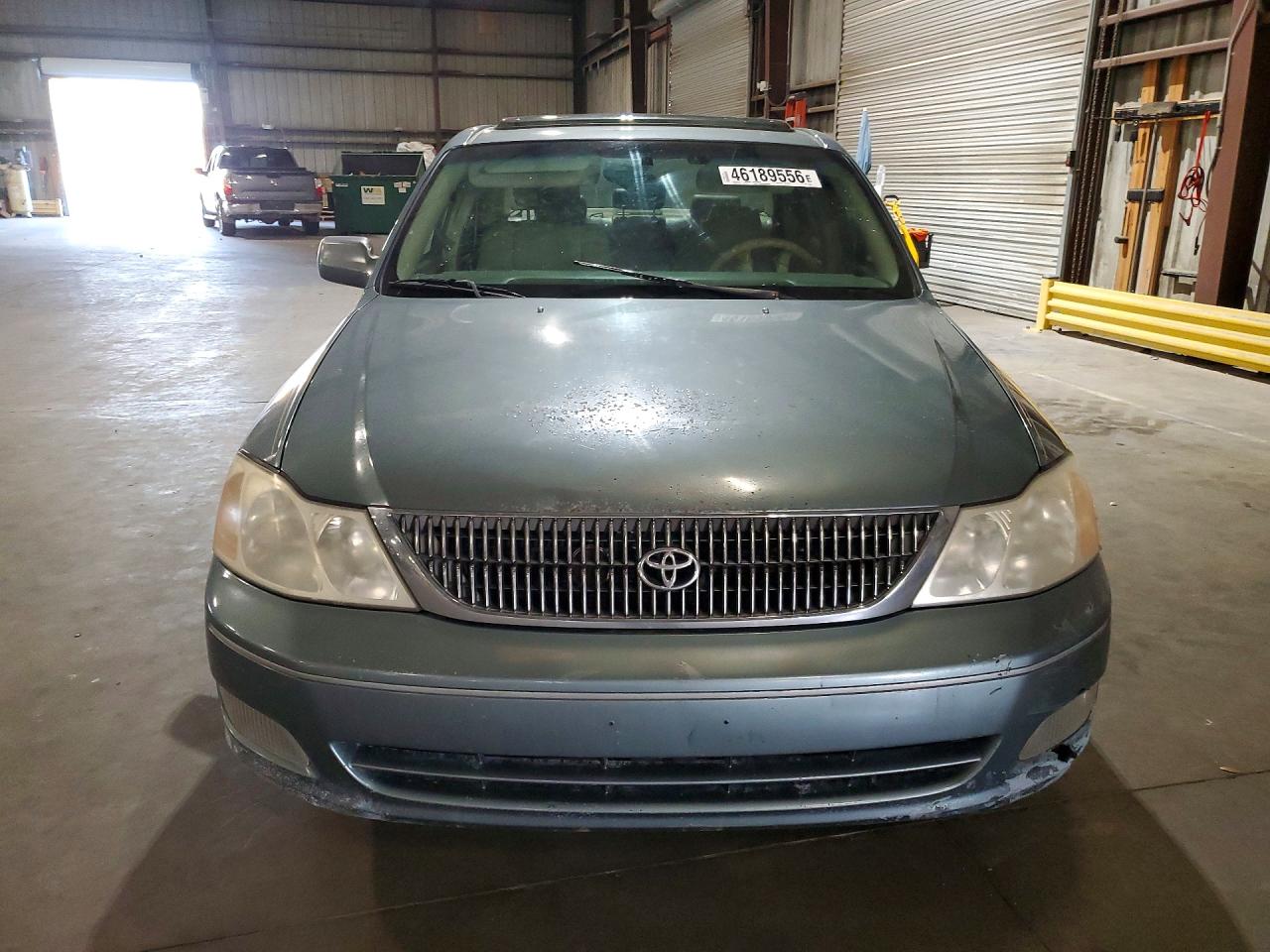2001 TOYOTA AVALON