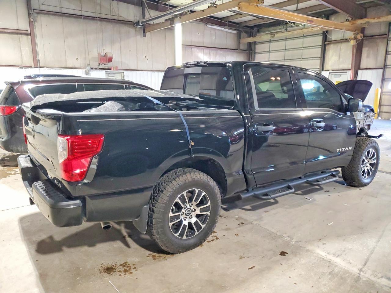 2024 NISSAN TITAN