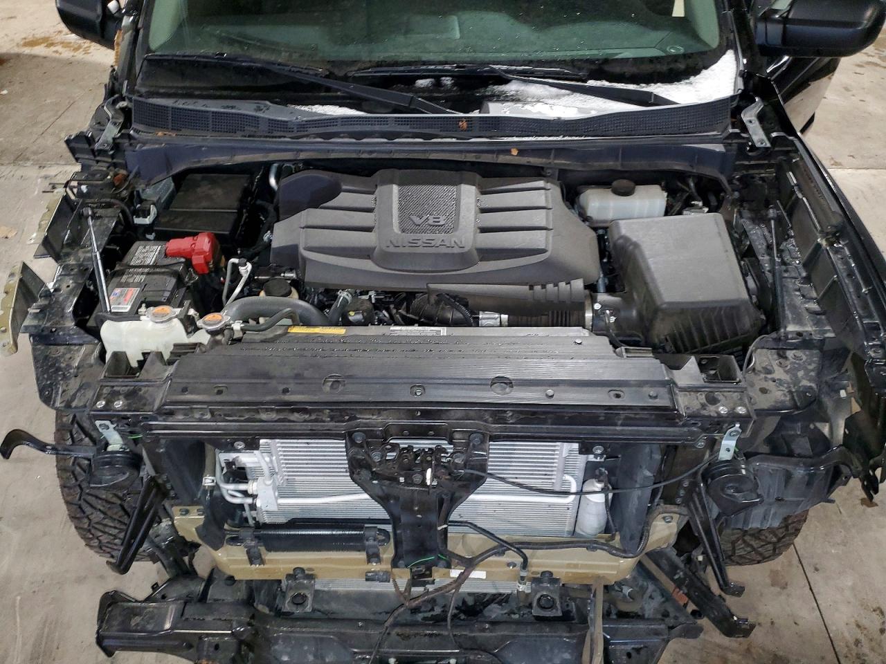 2024 NISSAN TITAN