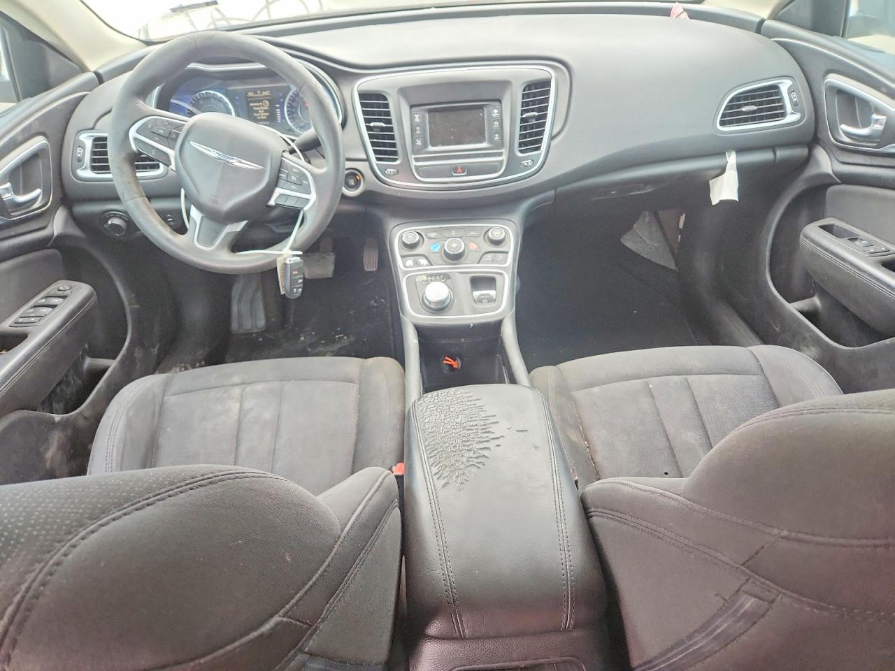 2016 CHRYSLER 200