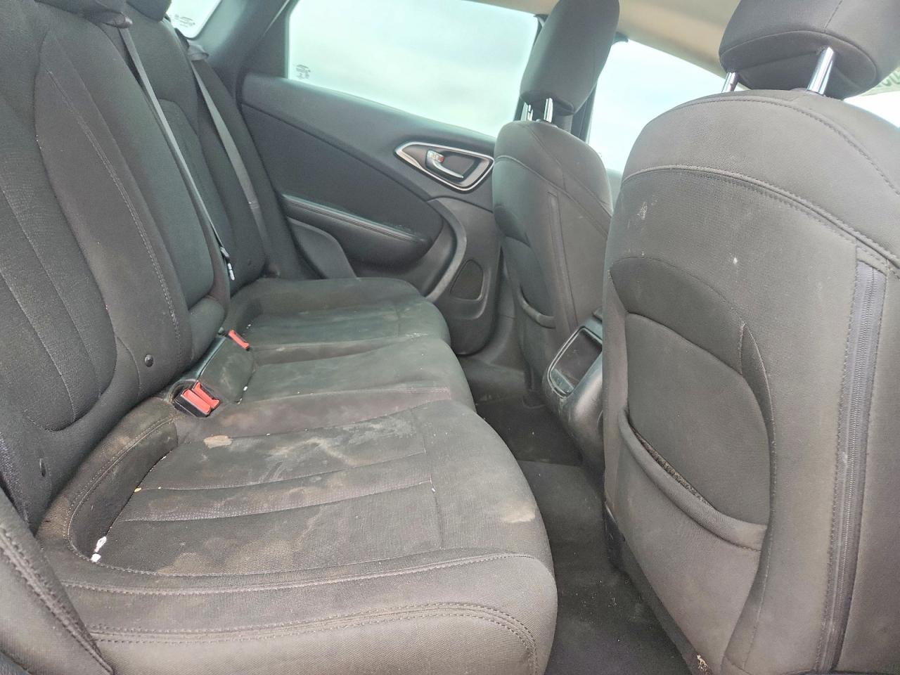 2016 CHRYSLER 200