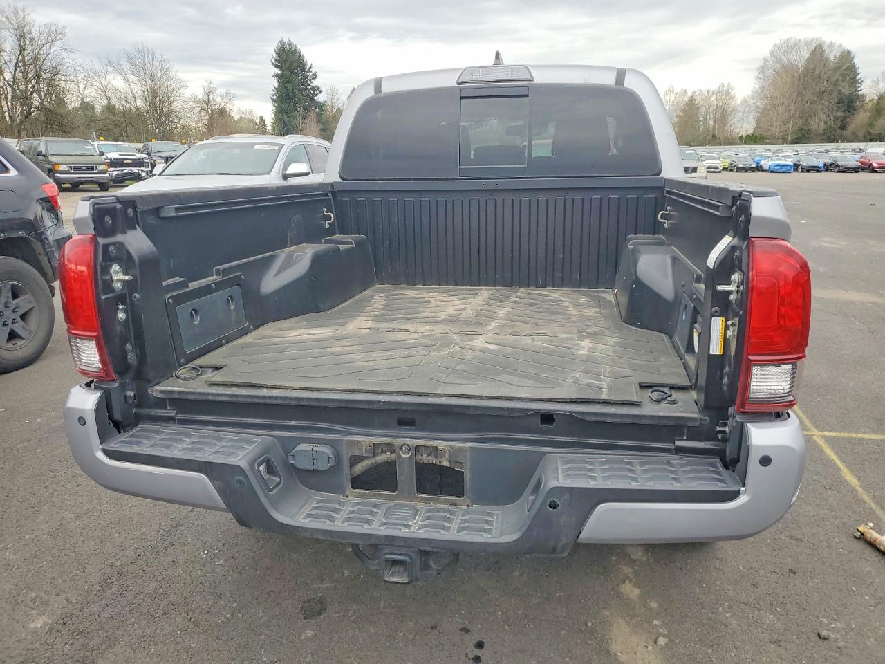 2018 TOYOTA TACOMA