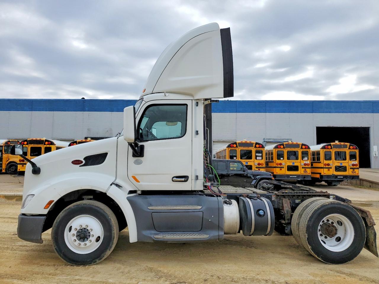 2017 PETERBILT ALL OTHER
