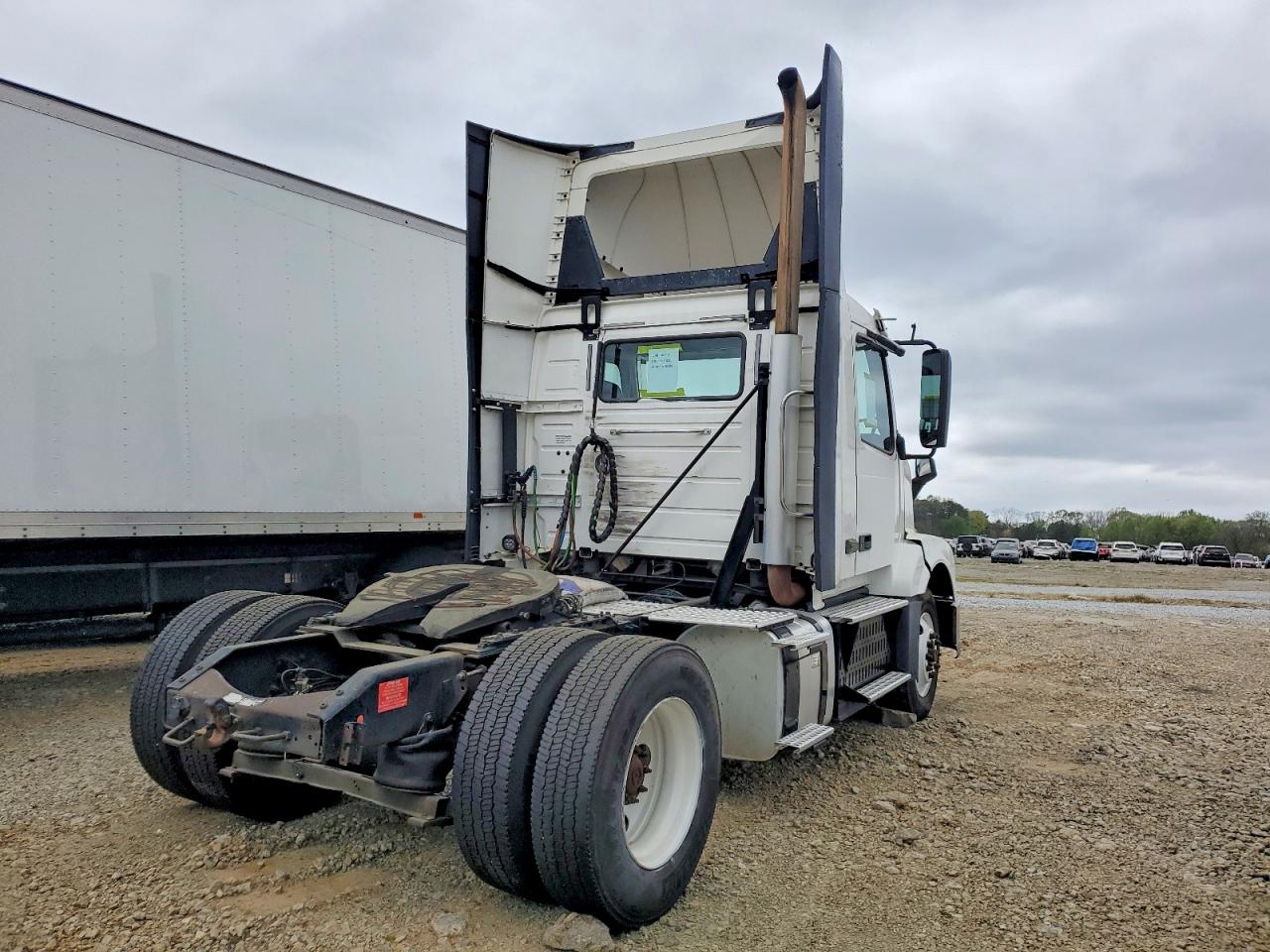 2017 VOLVO VNL (4)