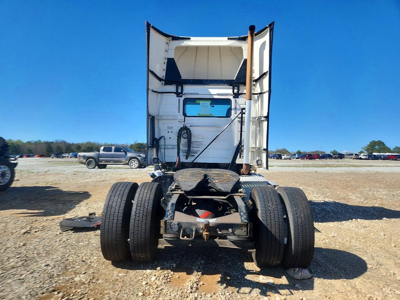 2017 VOLVO VNL (4)