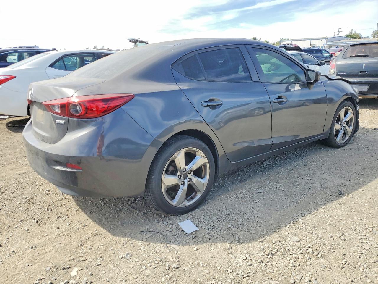 2016 MAZDA 3