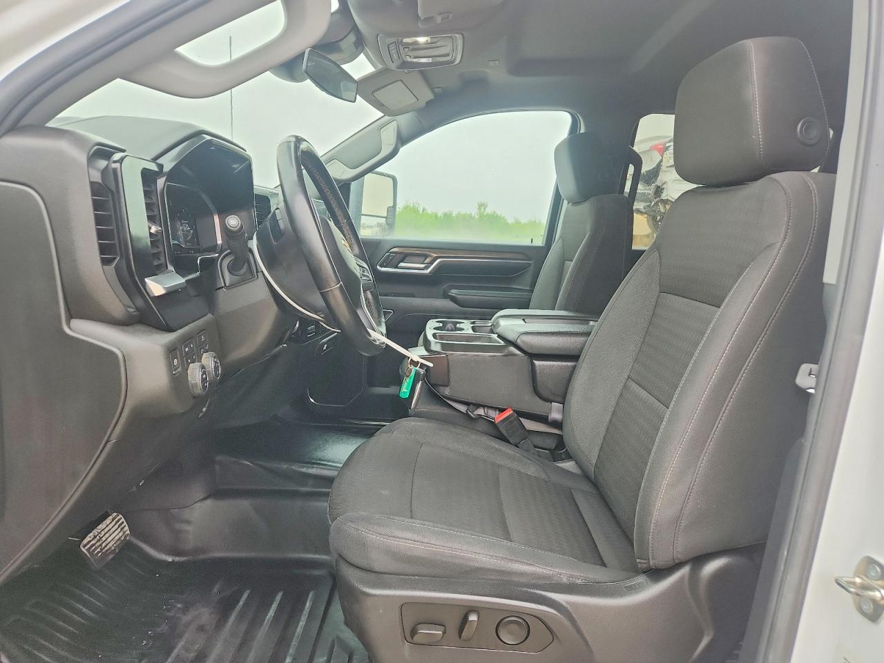 2024 CHEVROLET SILVERADO