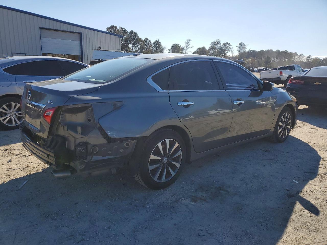 2017 NISSAN ALTIMA