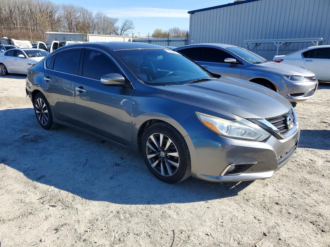 2017 NISSAN ALTIMA