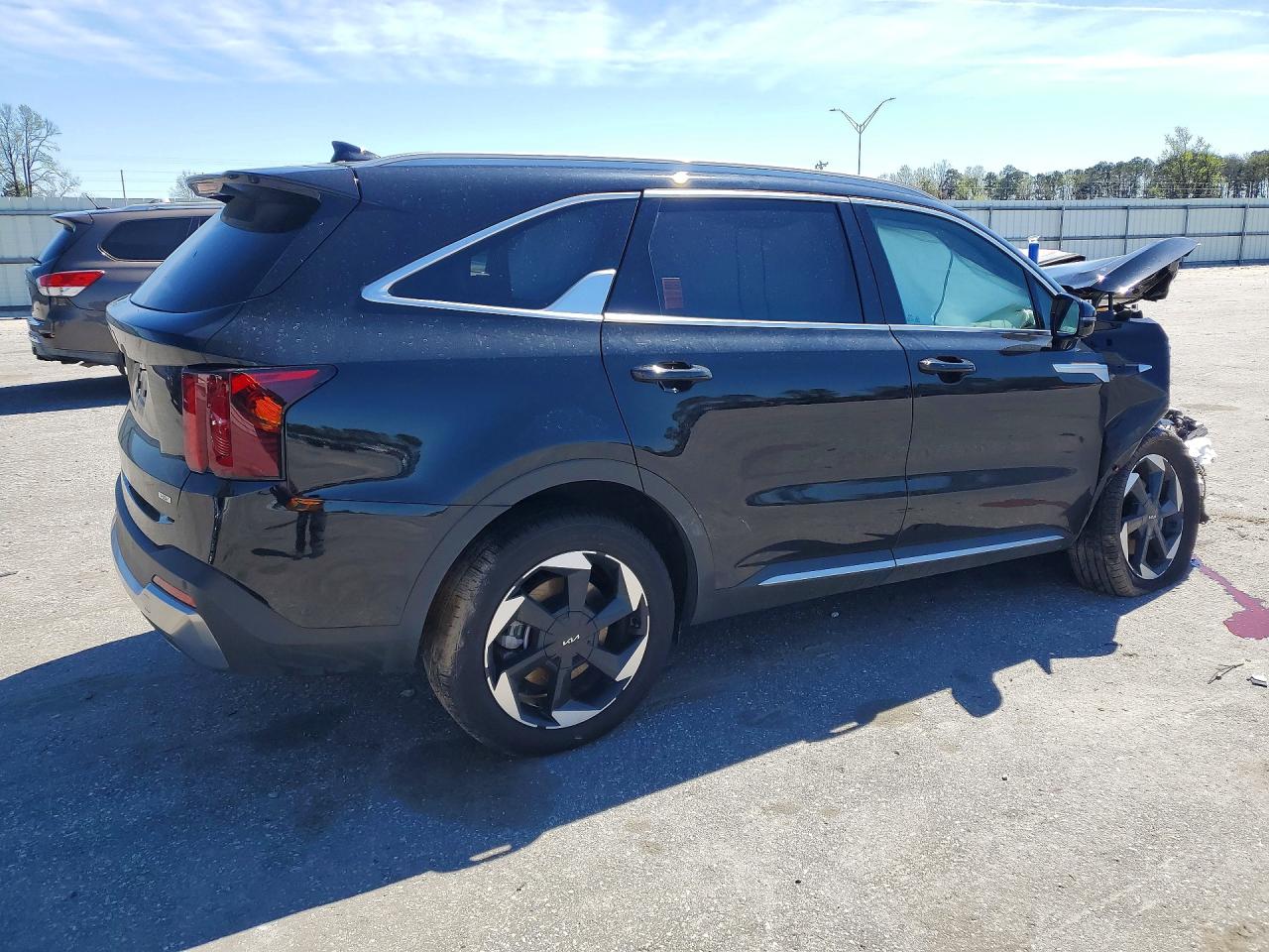 2025 KIA SORENTO