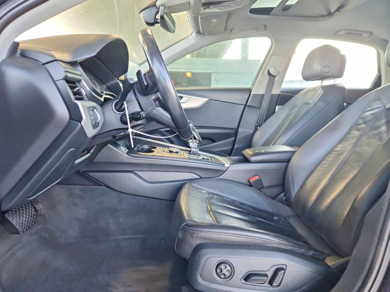 2017 AUDI A4