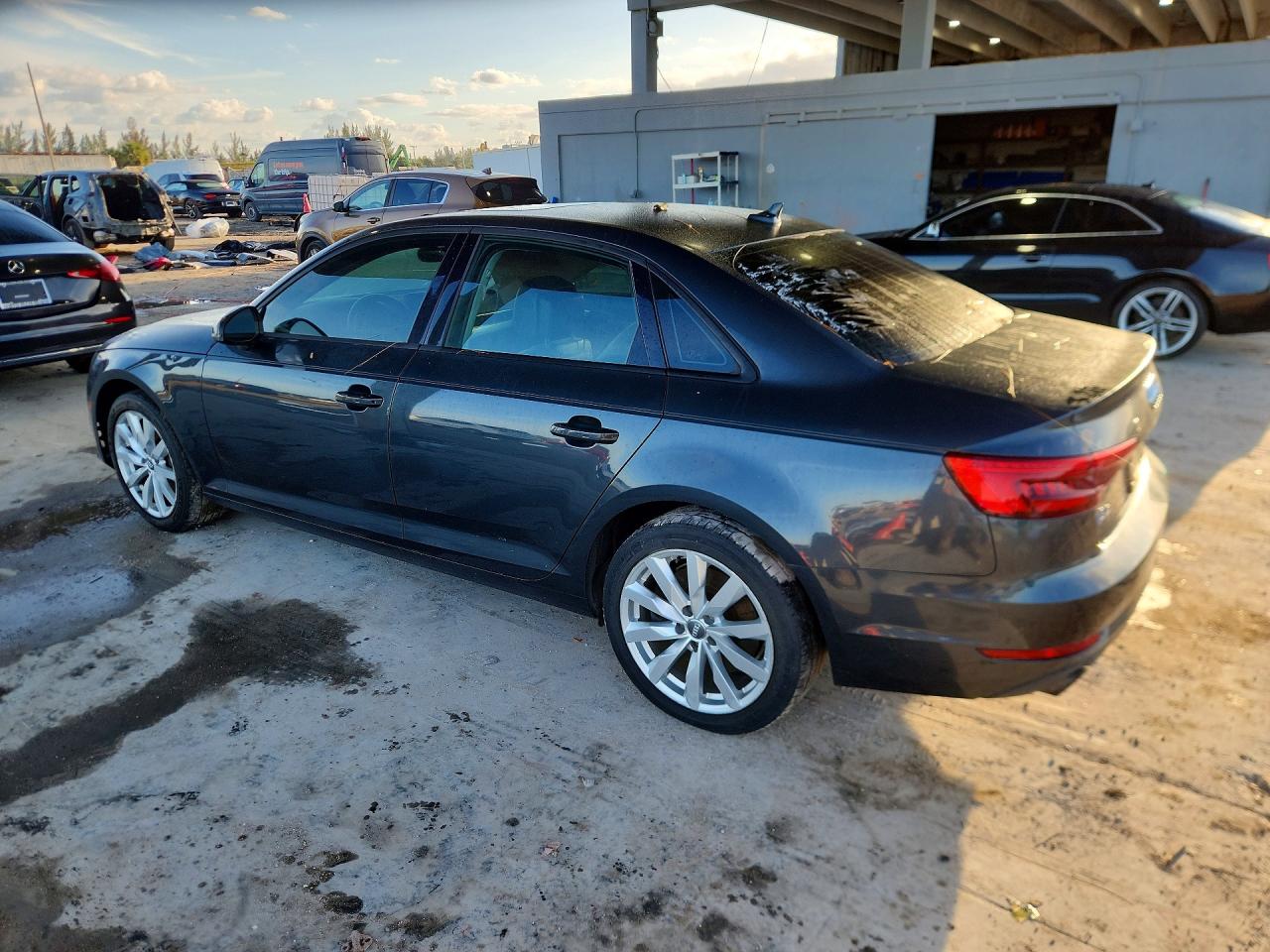 2017 AUDI A4