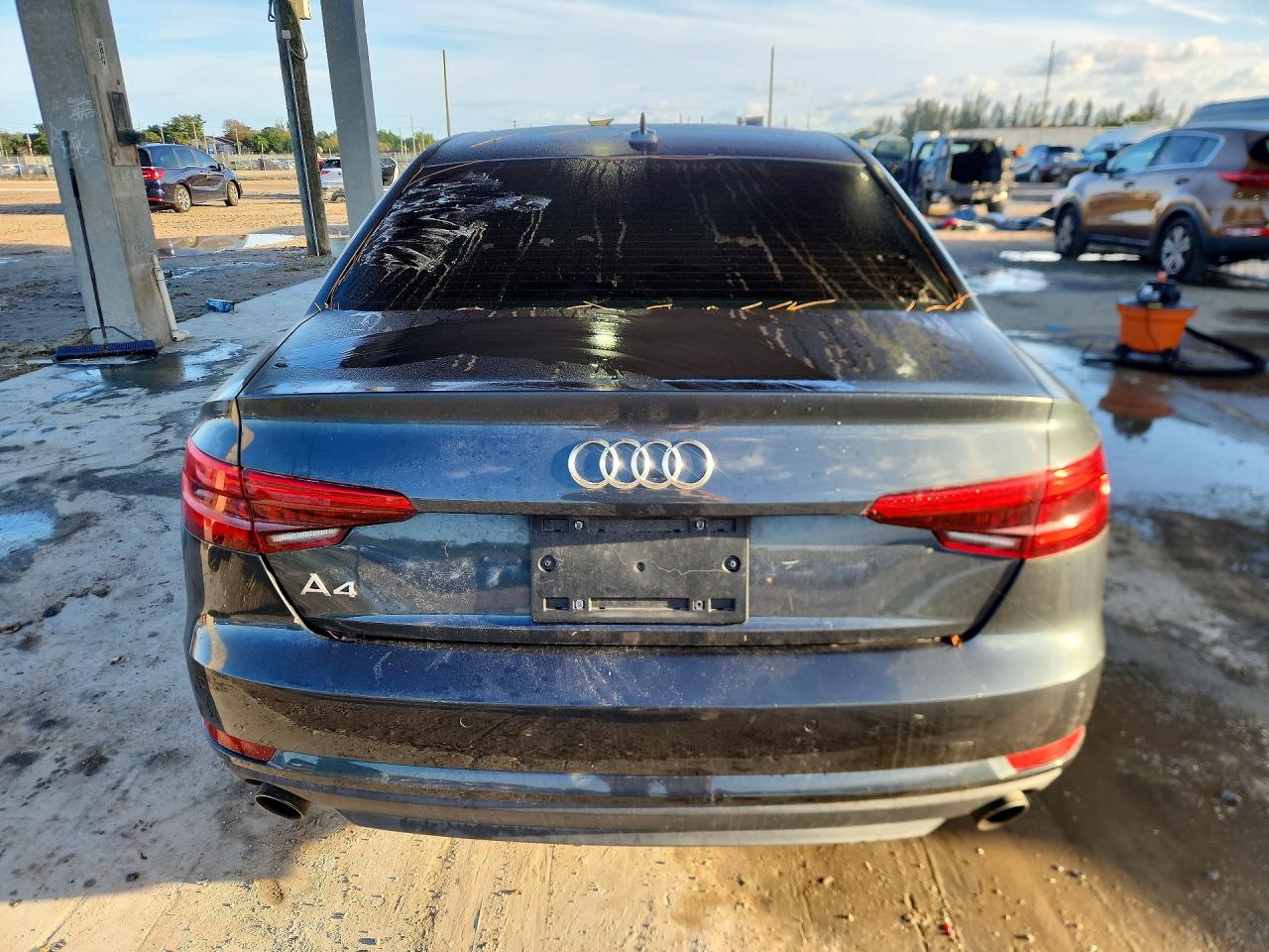 2017 AUDI A4