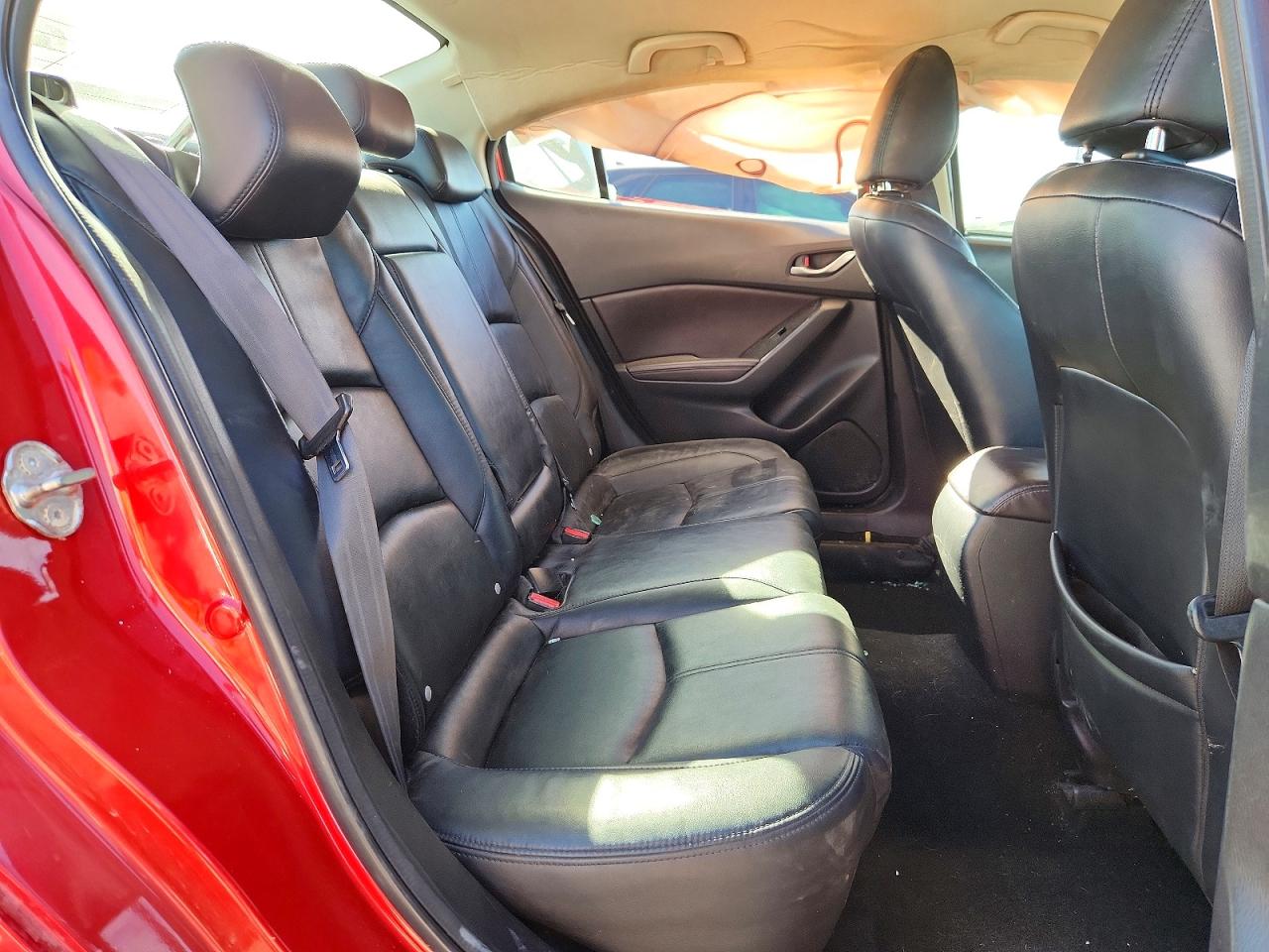 2017 MAZDA 3