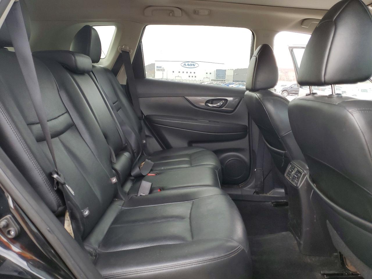 2016 NISSAN ROGUE