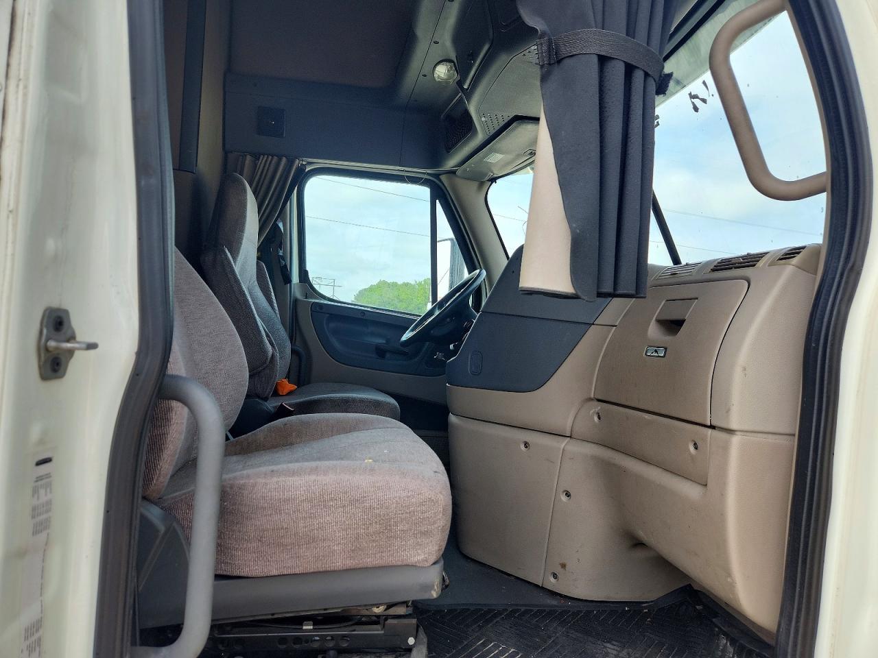 2016 FREIGHTLINER ALL OTHER